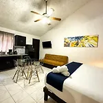 Alojamiento Para 4 Personas Con Piscina Loft Beta